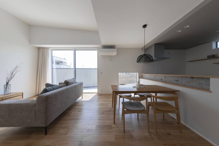 平穏の隠れ家 ― 20坪に広がる大空間LDKを叶えた平屋 | 建築事例 | 浜松市の工務店ARRCH(アーチ)